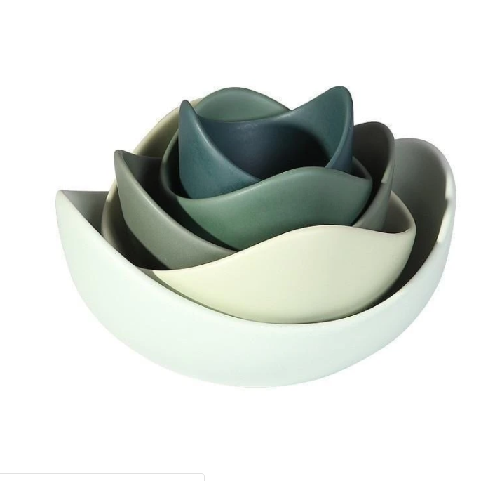 Ceramic lotus bowl